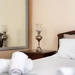 Apartment Piperitsa House For Nomads Or Families In The Countryside Messini