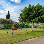Apartment Piperitsa House For Nomads Or Families In The Countryside Messini