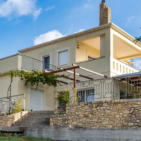 公寓 Piperitsa House For Nomads Or Families In The Countryside Messíni