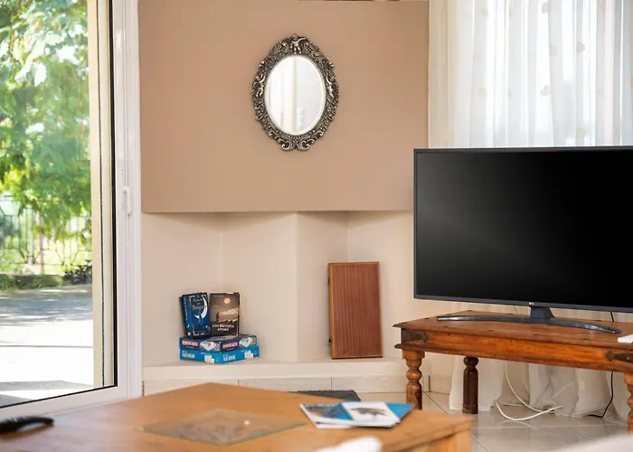 Piperitsa House For Nomads Or Families In The Countryside 아파트 Messíni