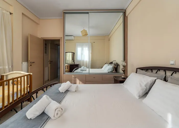 Piperitsa House For Nomads Or Families In The Countryside